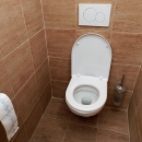 WC u společenské místnosti